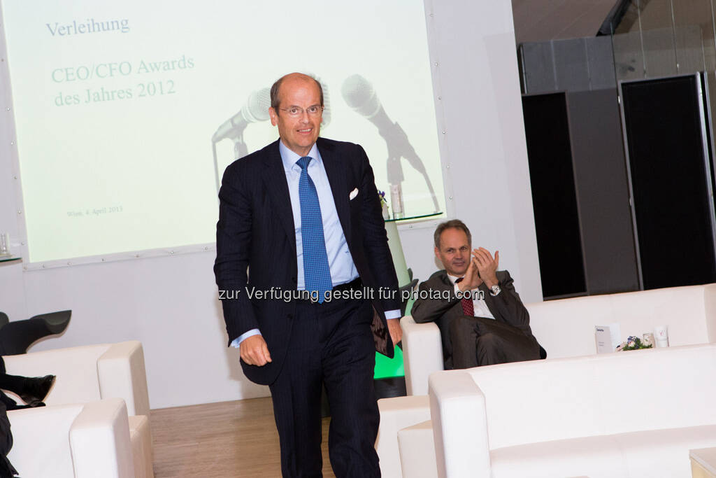 Wolfgang Leitner (Andritz), Martin Grüll (RBI) gratuliert, © Franz Reiterer für den Börse Express (mit freundlicher Genehmigung vom Börse Express) (05.04.2013) 