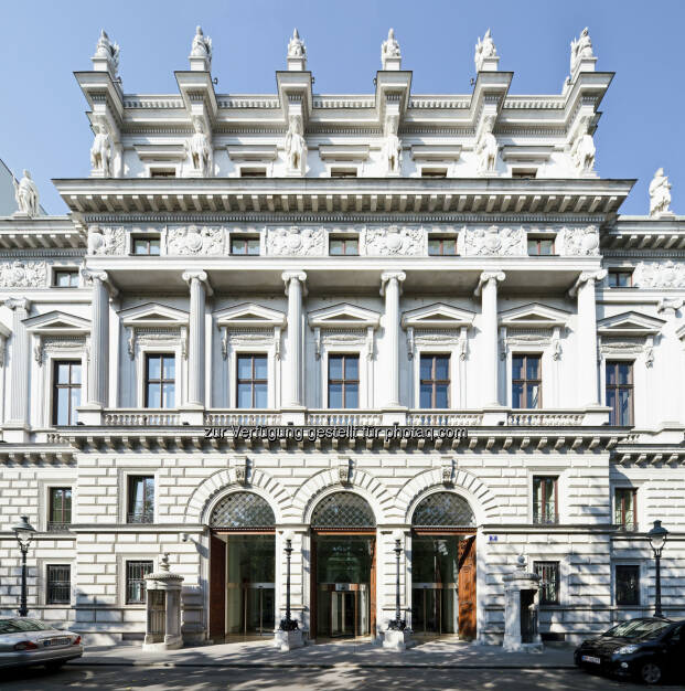 OFID Headquarter (Palais Deutschmeister, Parkring 8, Wien, Architekt Theophil Hansen, 1864-68) : 40-jähriges Bestandsjubiläum von OFID : Der OPEC Fonds für Internationale Entwicklung (OFID*) blickt auf 40 intensive Arbeitsjahre mit groβen Herausforderungen zurück : Jahre, in einem sich stets wandelndem Umfeld, welches dem Fonds öfter Neupositionierungen abverlangt hat, um den sich kontinuierlich verändernden Bedürfnissen der Partnerländer gerecht zu werden : Fotocredit: OFID, © Aussender (29.01.2016) 