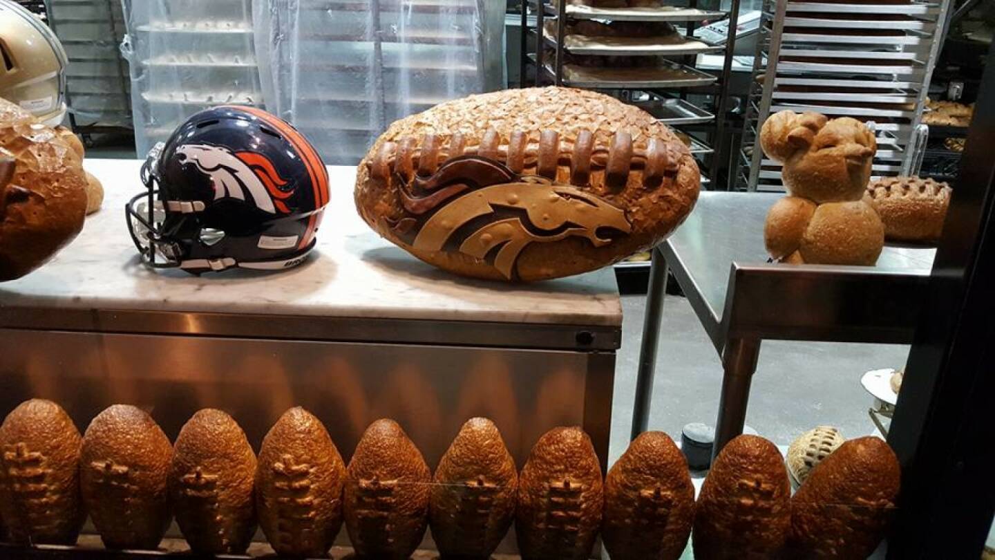 Super Bowl Brot by Nina Haas