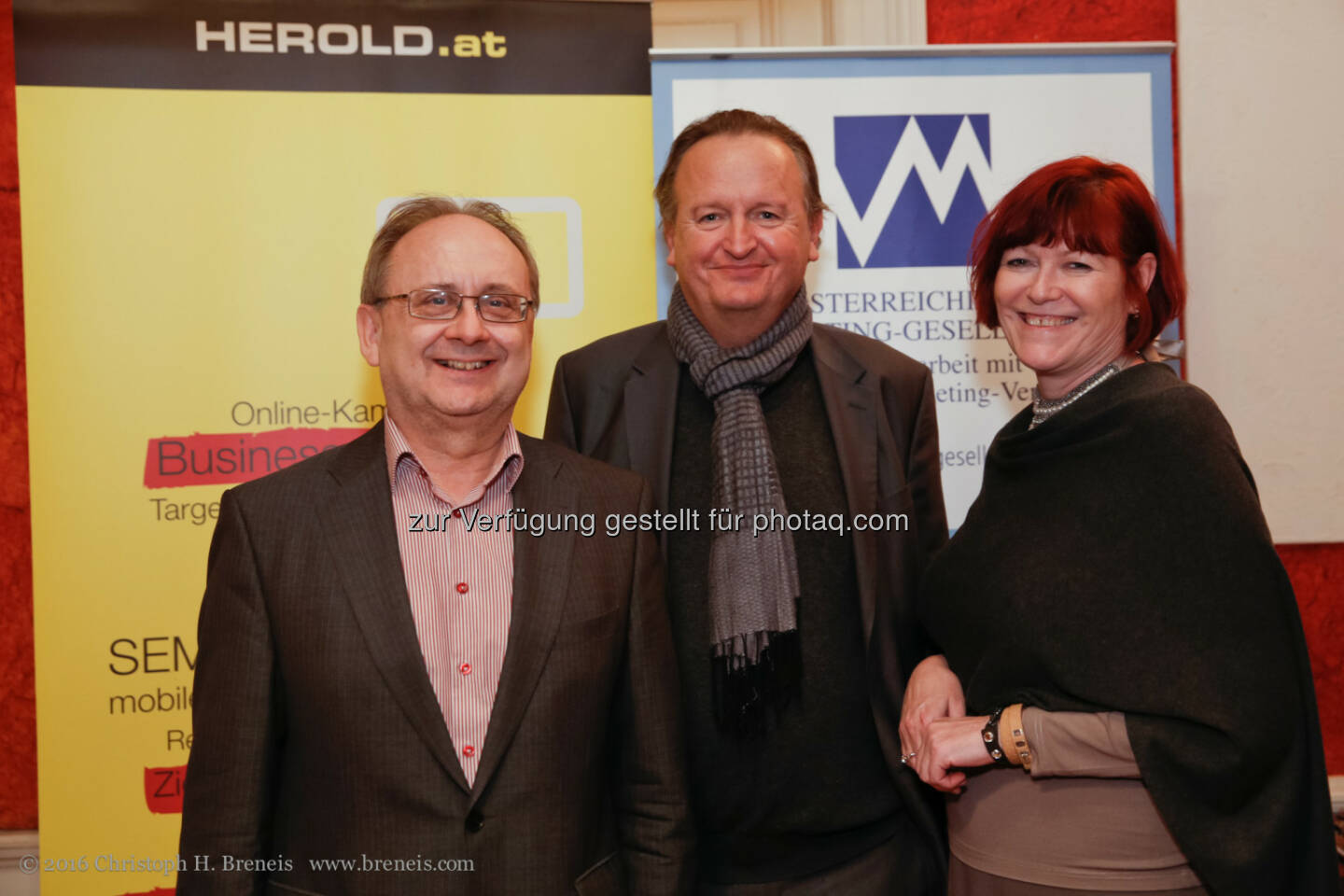 Peter Drobil (ÖMG), Wolfgang Unterhuber, Gabriele Stanek (ÖMG) : Wolfgang Unterhuber, Chefredakteur der RMA, zu Gast in der ÖMG Business Lounge : Regionalität - Marketingschmäh oder nachhaltiger Trend? : Fotocredit: ÖMG/Breneis