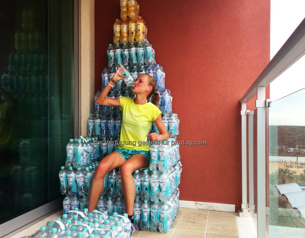 Anna Hahner, Lego für Große, Reigning like a waterqueen. ‪#‎BauenmitGerolsteiner‬ ‪#‎Wasserturm‬, © <a href=