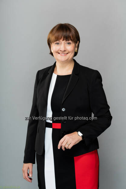 Herta Stockbauer (BKS Bank-Vorstandsvorsitzende) : BKS Bank eröffnet neue Filiale in der Slowakei : Die gestern eröffnete Filiale in Žilina ist die dritte Bankstelle in der Slowakei : Fotocredit: BKS Bank/(c)gleissfoto.at, © Aussendung (23.02.2016) 