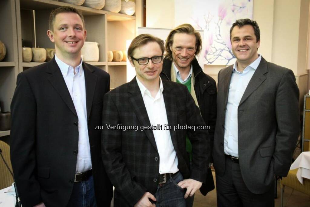 Carsten Lütke-Bornefeld (Lang & Schwarz), Andreas Kern (wikifolio), Daniel Keiper-Knorr (Speedinvest), Michel Vukusic (brokerjet), © wikifolio (07.04.2013) 