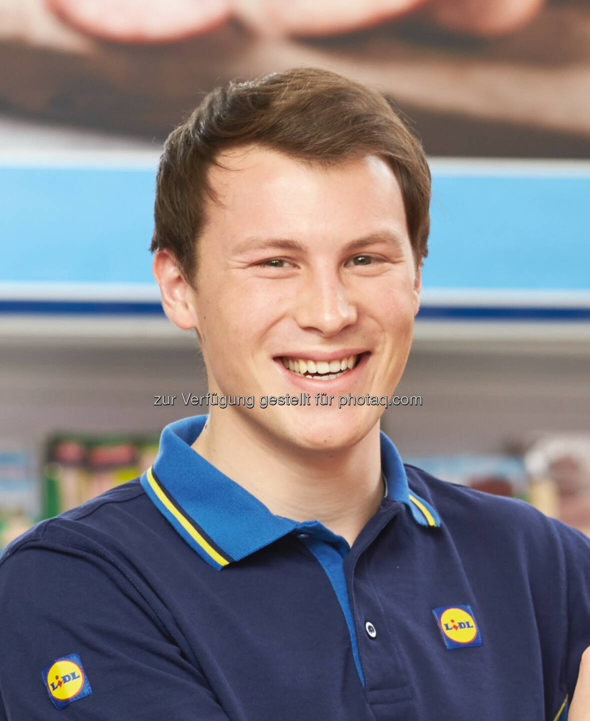 Maximilian Philipp, ehemaliger dualer Student, heute Verkaufsleiter bei Lidl Österreich : Arbeiten und gleichzeitig studieren : Diese ideale Kombination von Praxis und Theorie ermöglicht Lidl Österreich ambitionierten Menschen mit dem dualen Studium : Die Bewerbungsphase für die nächste Einstiegsmöglichkeit im Oktober 2016 ist voll im Gange : Fotocredit: ©Lidl Österreich