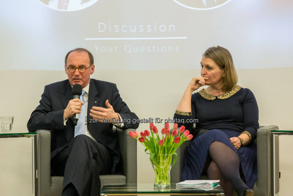 Othmar Karas (Europaabg.), Susan le Jeune d’Allegeershecque (Britische Botschafterin) : Diskussion über die Zukunft der EU anlässlich der „Launch Night“ von Österreichs größter Studierendenkonferenz win² Zukunftskonferenz im Wiener Haus der Europäischen Union :  Fotocredit: © UNIMC/Christian Georgescu, © Aussender (18.03.2016) 