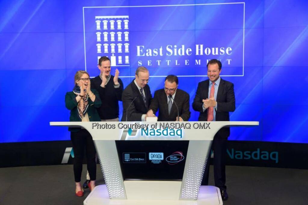 The New York International Auto Show rang the Nasdaq Opening Bell with the  and Greater New York Automobile Dealers and East Side House Settlement!   Source: http://facebook.com/NASDAQ (28.03.2016) 