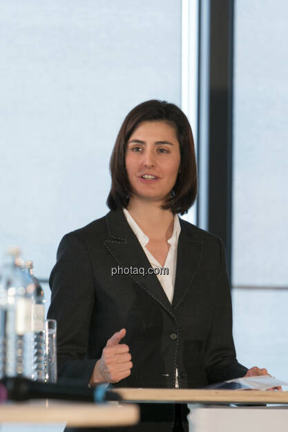 Birgit Noggler (CFO Immofinanz), http://privatanleger.immofinanz.com , © Martina Draper für Immofinanz (10.04.2013) 