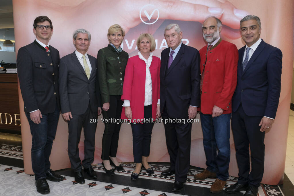 Sepp Fegerl (ärztlicher Leiter Vivamayr Altaussee), Dieter Resch (GF Vivamayr Altaussee), Andrea Schupfer (Dir. Vivamayr Altaussee), Gerda Prinz (ärztl. Leitung Vivamayr Tagesklinik Wien), Hannes Androsch (Gründer Vivamayr), Harald Stossier (ärztl. Leiter Vivamayr Maria Wörth), Serhan Güven (GF Vivamayr Maria Wörth) : Hannes Androsch eröffnet Vivamayr Tagesklinik Wien : Fotocredit: Vivamayr, © Aussender (01.04.2016) 