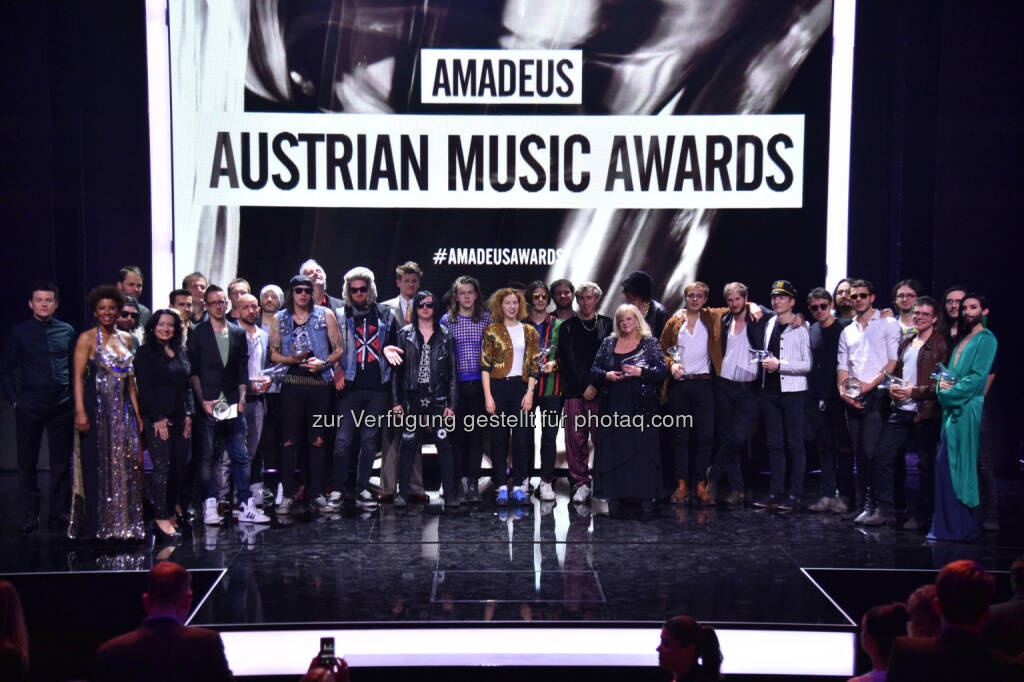 Gewinner des Amadeus Austrian Music Award: ua: Arabelle Kiesbauer, Wanda,Hubert von Goisern, Conchita, Schick Schock, Seiler und Speer, Der Nino aus Wien, Parov Stelar, Skero, Turbobier, Norbert Schneider, Die Seer, Andreas Gabalier Schmieds Puls, Marianne Mendt, © Aussender (04.04.2016) 