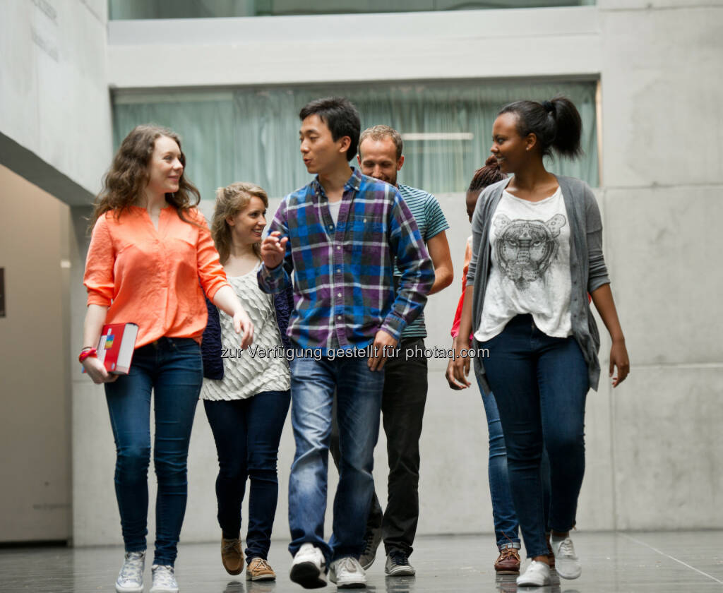 FH Kufstein Tirol, Studenten : FH Kufstein Tirol: Weltweit unter den Besten in „Student Mobility“ - auf #10 in globalem Hochschulranking : Fotocredit: FH Kufstein Tirol/Berger, © Aussendung (05.04.2016) 