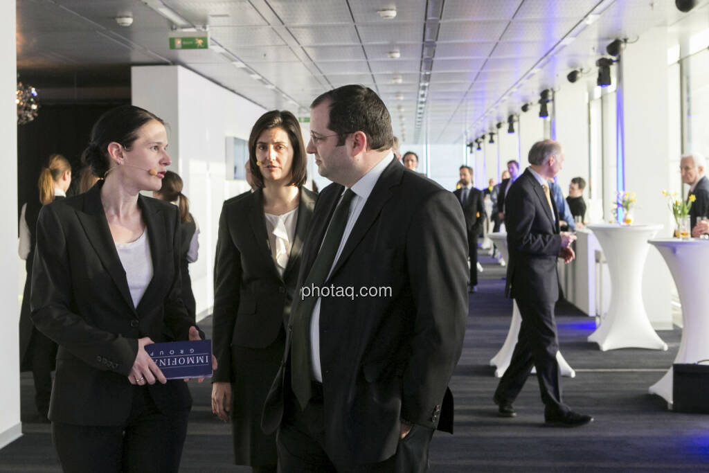 Bettina Schragl (Head of Corporate Communication Immofinanz), Birgit Noggler (CFO Immofinanz), Daniel Riedl (COO Immofinanz), http://privatanleger.immofinanz.com 
, © Martina Draper für Immofinanz (10.04.2013) 