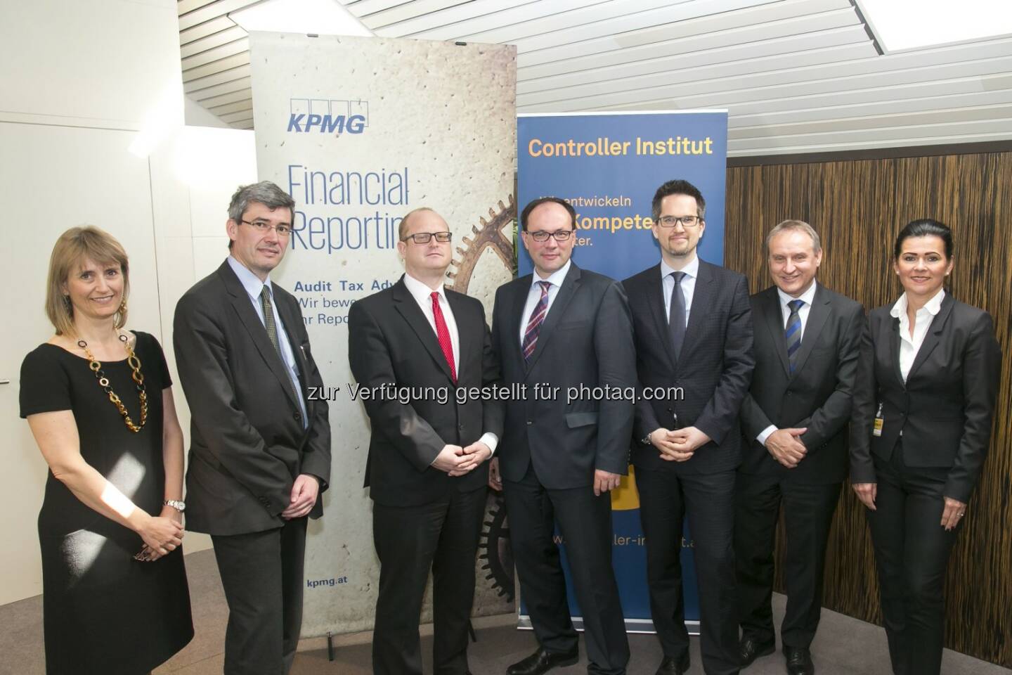 Lieve van Utterbeeck, Klaus Hirschler, Christoph Plot, Werner Gedlicka, Alexander Schiebel, Helmut Kerschbaumer, Rita Niedermayr-Kruse : Neues zum Rechnungslegungs-Änderungsgesetz 2014 (RÄG 2014) am Accounting-Circle : Fotocredit: Controller Institut/APA-Fotoservice/Reither
