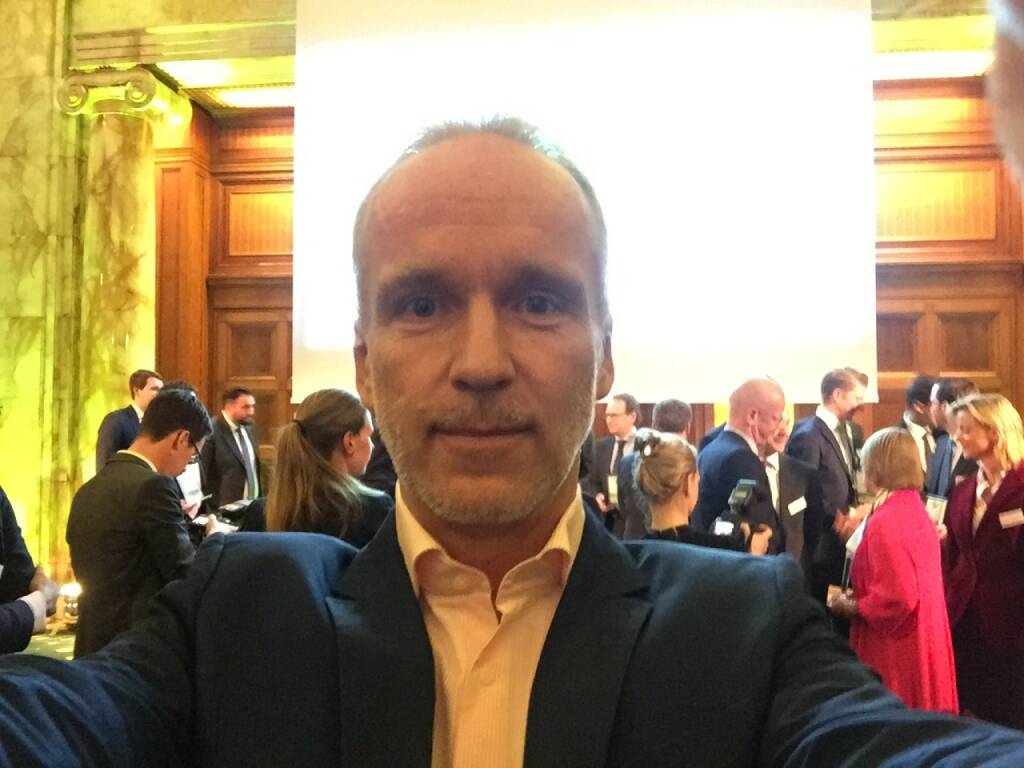 Christian Drastil Selfie, boerse-social.ocm (22.04.2016) 