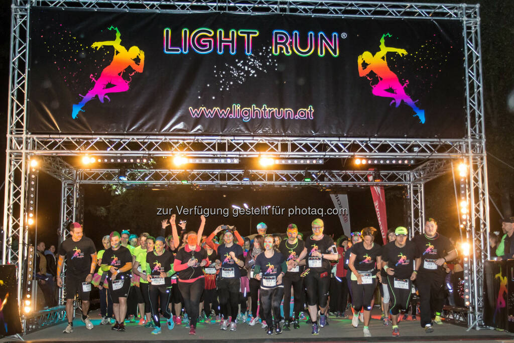 Light Run Start, © Light Run (25.04.2016) 