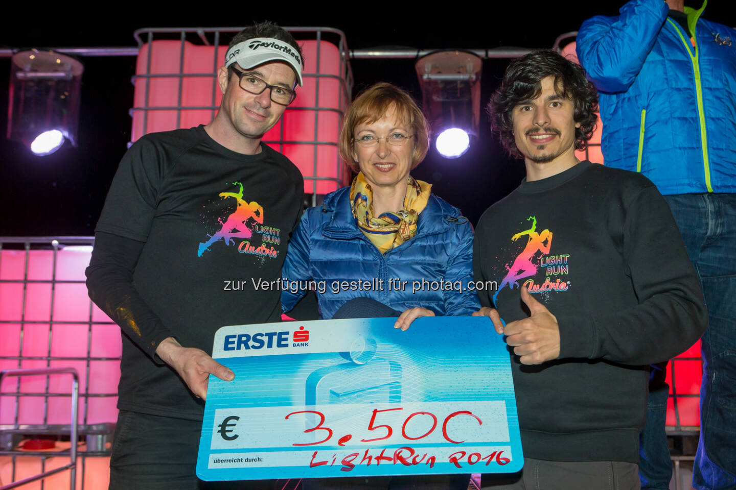 Markus Michelitsch, Doris Regele, Markus Sukdolak, Light Run, Scheckübergabe