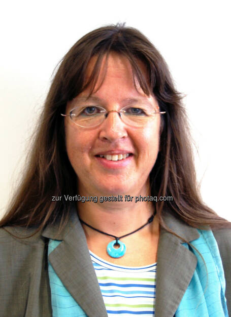 Corinna Engelhardt-Nowitzki, Studiengangsleiterin Mechatronik / Robotik an der FH Technikum Wien : Digitale Fabrik nimmt Forschungstätigkeit auf : Fotocredit: FH Technikum Wien / Festo, © Aussendung (28.04.2016)