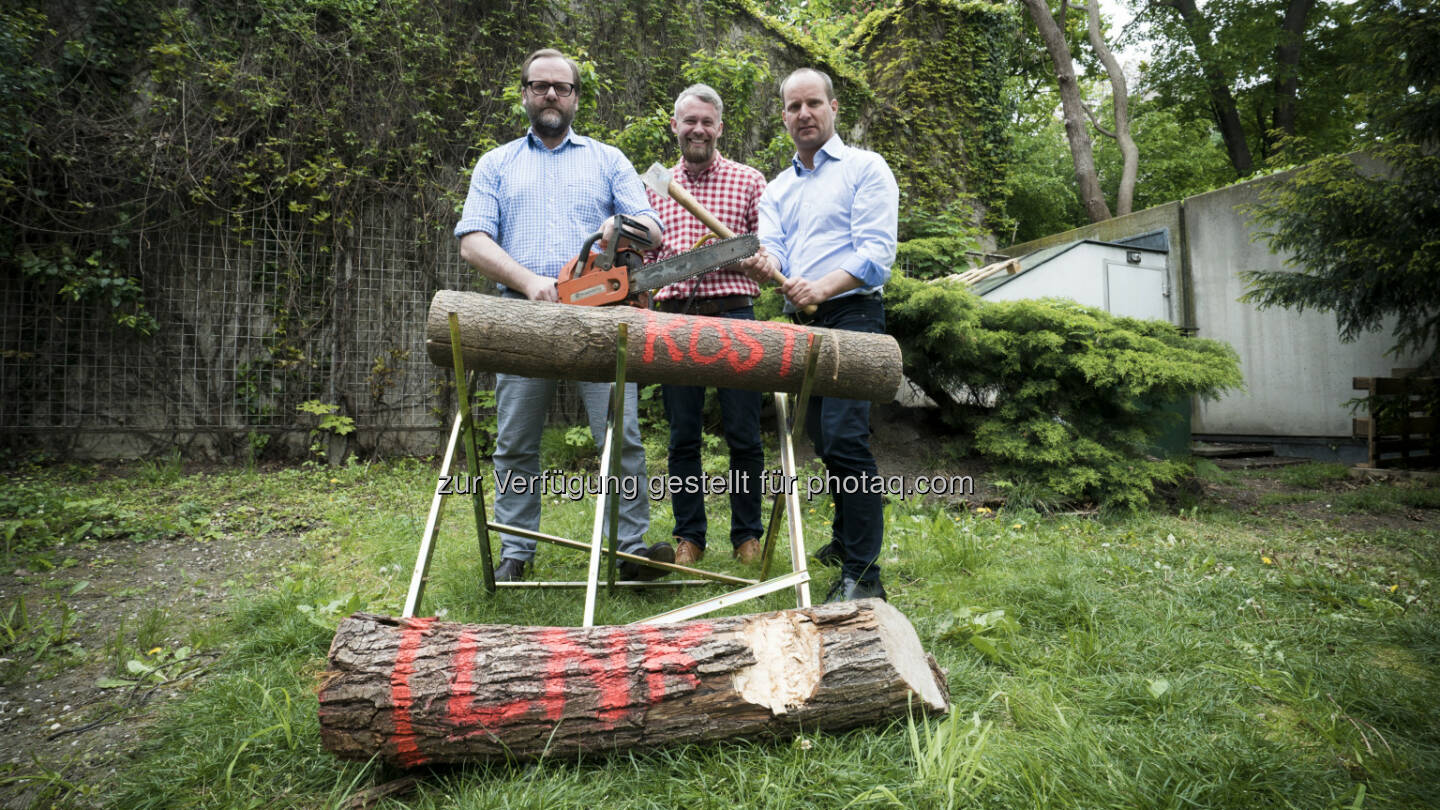 Sepp Schellhorn (Neos-Wirtschaftssprecher), Niko Alm (Neos-KMU-Sprecher), Matthias Strolz (Neos-Klubobmann) : Lohnnebenkosten fällen und Körperschaftsteuer stutzen : Fotocredit: Neos