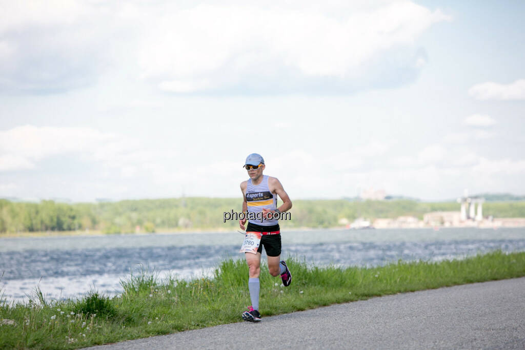 Wings for Life Worldrun KM 47, © Martina Draper/photaq (08.05.2016) 