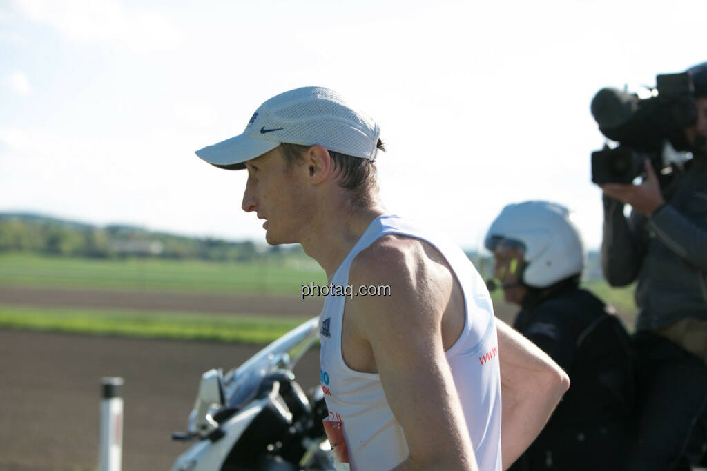 Evgenii Glyva, Sieger Österreich Wings for Life Worldrun 2016, © Martina Draper/photaq (08.05.2016) 