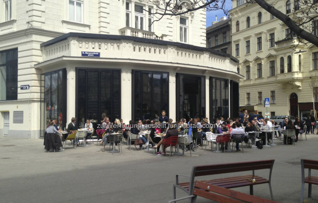 Vienna City Marathon 2013: Zuschauer beim Rochus1090 (14.04.2013) 