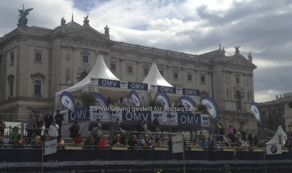 Vienna City Marathon 2013: OMV Palast (14.04.2013) 