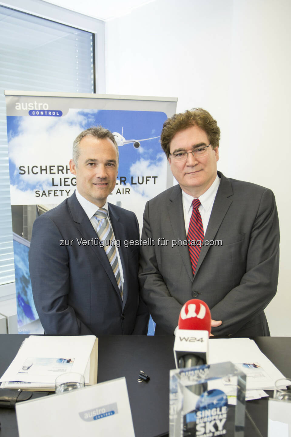 Thomas Hoffmann (GF COO), Heinz Sommerbauer (CEO) : Austro Control: Erfolgreiches Jahr 2015 : Fotocredit: Austro Control/ Lorenz