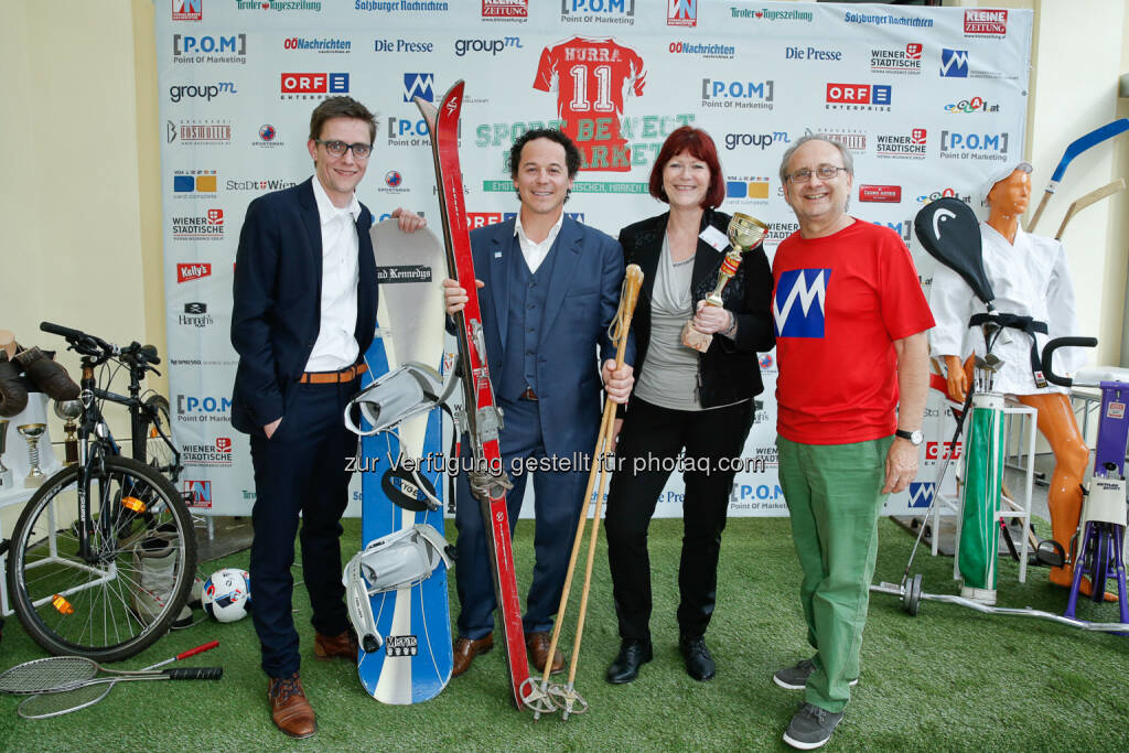 Georg Burtscher und Rainer Schönfelder (Vortragende), Gabriele Stanek und Peter Drobil (ÖMG Vorstände) : Von Randsportarten bis König Fußball - 11. Österreichischer Marketing-Tag : Fotocredit: Christoph H. Breneis (12.05.2016) 