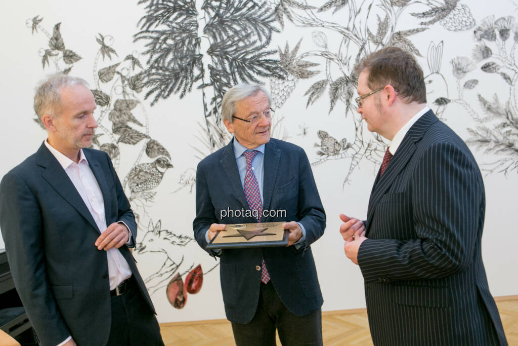 Christian Drastil (BSN), Wolfgang Schüssel, Gregor Rosinger (Rosinger Group), © Martina Draper/photaq (24.05.2016) 