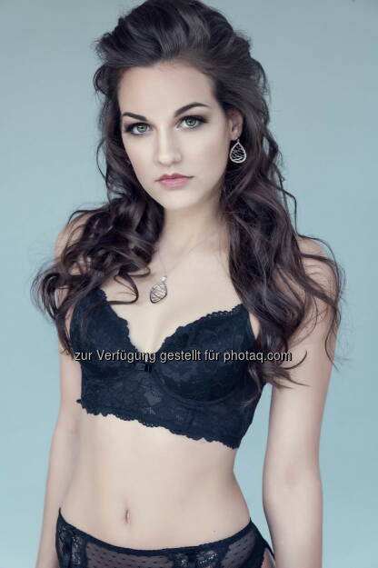 Miss Burgenland (VIZE) Vanessa Prickler - Photos by ManfredBaumann.com Haare Christian Sturmayer, Make up Cambio Beauty, Location Therme Geinberg5 (28.05.2016)