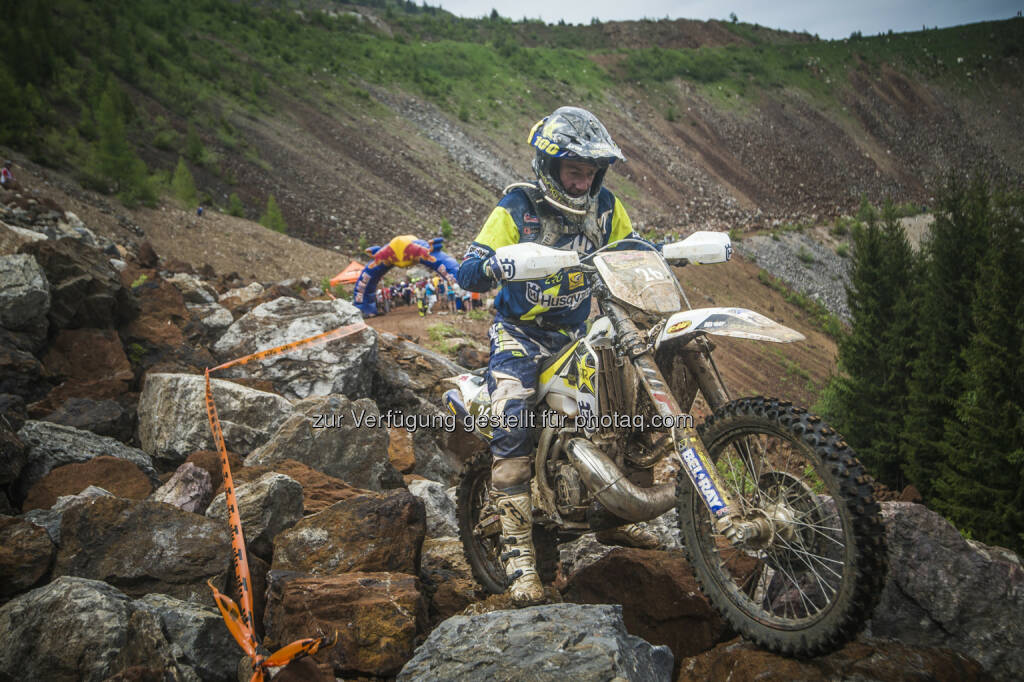 Graham Jarvis (UK/Husqvarna) : Red Bull Hare Scramble 2016, Eisenerz – Graham Jarvis holt sich seinen dritten Sieg : Fotocredit: Red Bull Content Pool/Philip Platzer, © Aussendung (06.06.2016) 