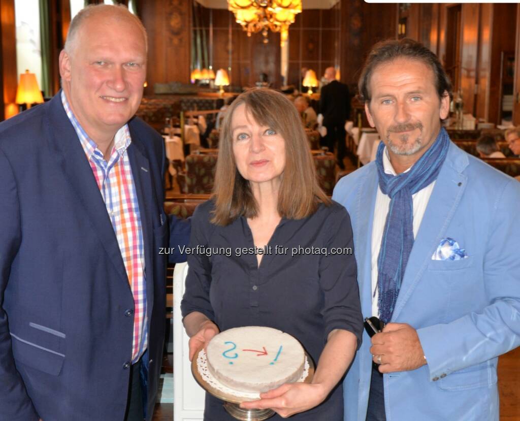 Berndt Querfeld (Cafe Landtmann, Cafe Museum), Margret Rothaug (Allergikercafe), Harald Janisch (WKW/Personenberater-Fachgruppenobmann) : Wiener Lebens- und Sozialberater laden zur kostenlosen „Impuls-Beratung“ in sechs Wiener Kaffeehäusern (13./14. Juni) : Fotocredit: WKW/Berrezzoug, © Aussender (08.06.2016) 