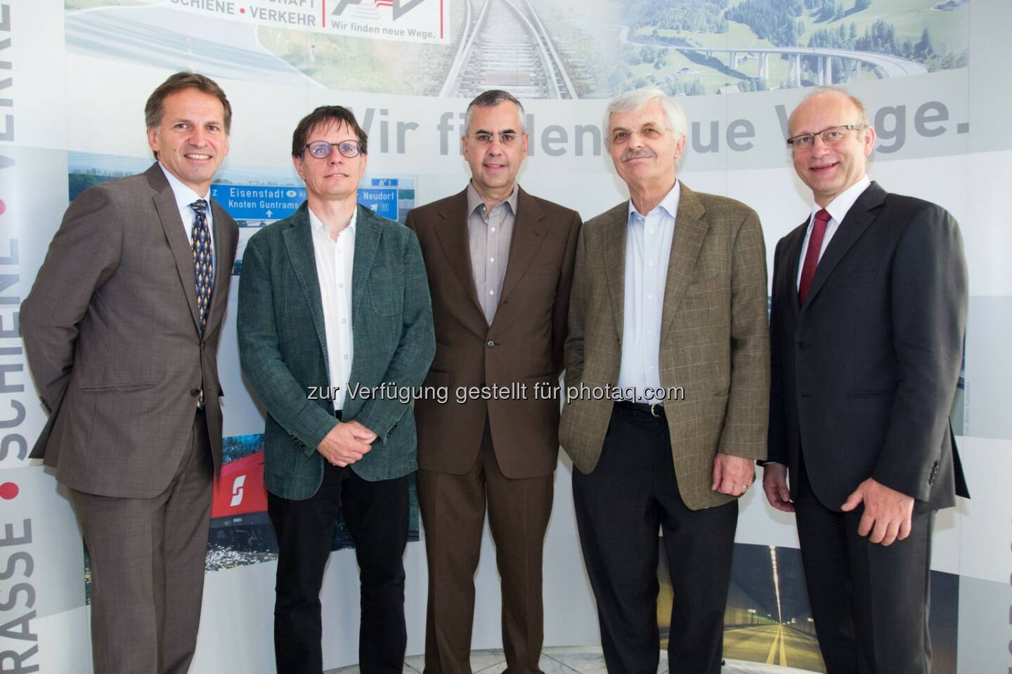 Georg Kichler (Werner Consult), Klaus Robatsch (KfV), Robert Haid (Land OÖ), Gerd Sammer (Boku), Martin Fellendorf (FSV Vorsitzender) : FSV-Verkehrstag 2016 und Fachausstellung im Parkhotel Schönbrunn : Fotocredit: Forschungsges. Straße-Schiene-Verkehr/APA-Fotoservice/Rastegar