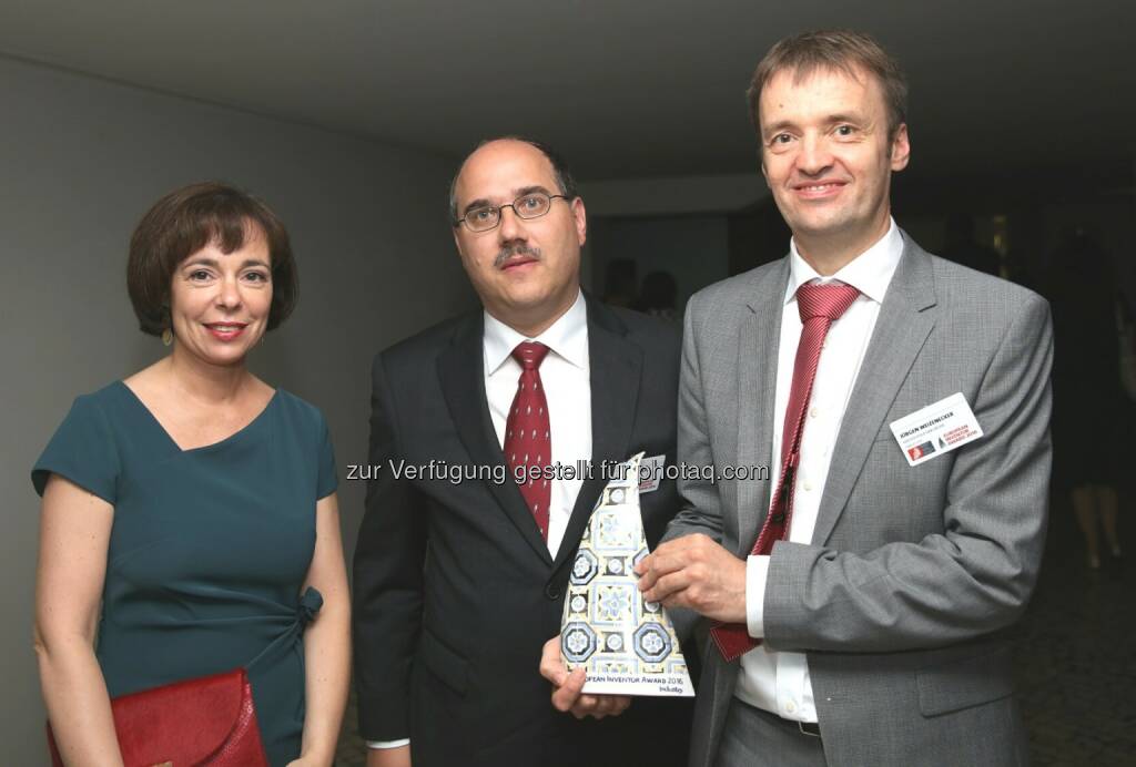 Mariana Karepova (Präsidentin des Österreichischen Patentamtes), Bernhard Gleich und Jürgen Weizenecker (Gewinner des Europäischen Erfinderpreises 2016/Kategorie Industrie, Philips Research Laboratory Hamburg) : Österreichisches Patentamt gratuliert den Gewinnern des europäischen Erfinderpreises 2016 : Fotocredit: Österreichisches Patentamt, © Aussendung (09.06.2016) 