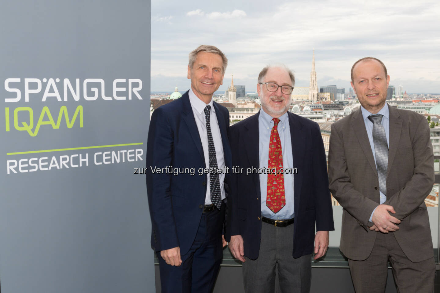 Josef Zechner (Spängler IQAM Research Center), Sheridan Titman (Professor an der der University of Texas in Austin), Thomas Dangl (Spängler IQAM Research Center) : Investment Talk : Steigende Aktienkurse haben die Tendenz weiter zu steigen : © Spängler IQAM Research Center