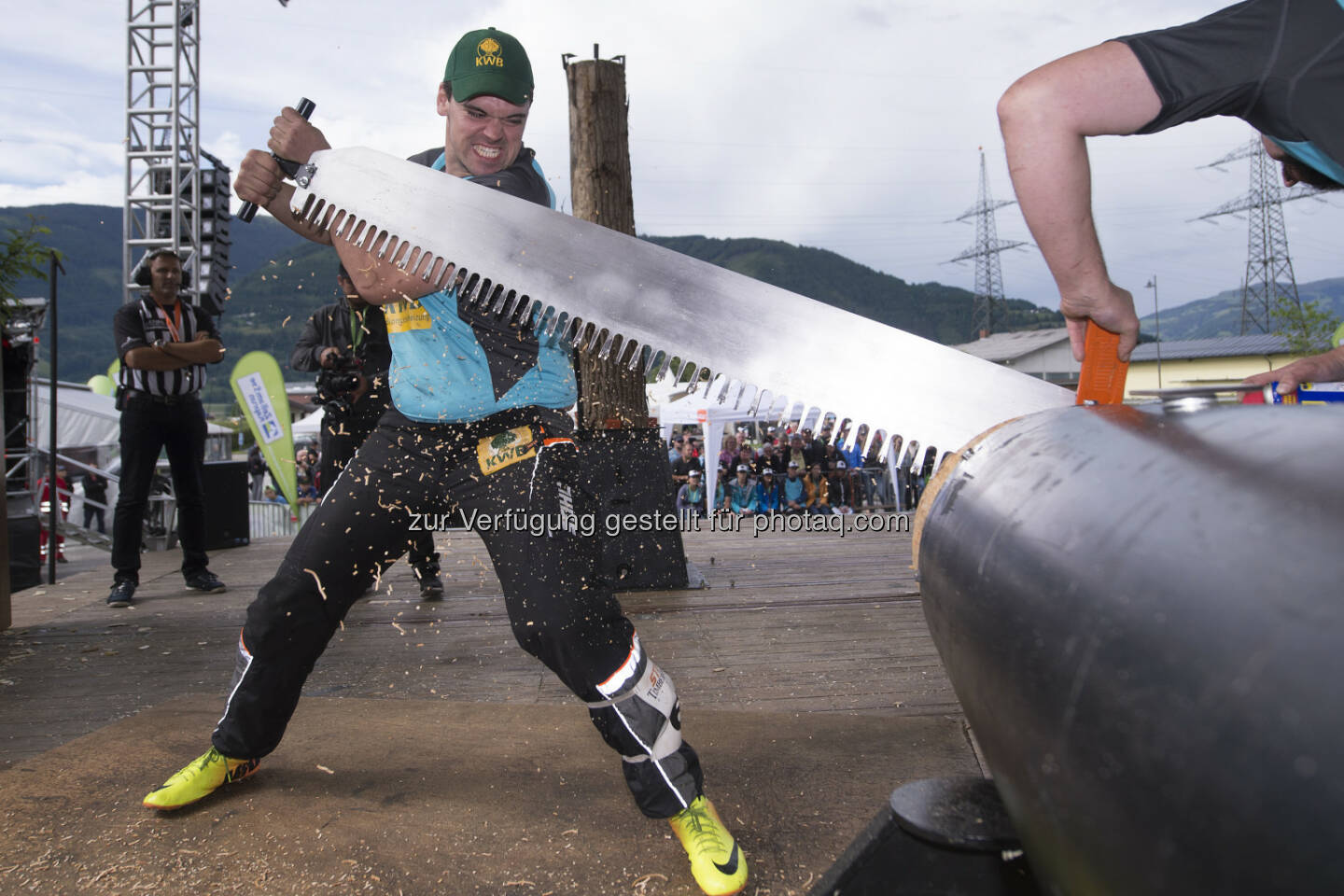 Armin Kugler (Österreichischer Meister im Sportholzfällen) : Staatsmeisterschaft der Stihl Timbersports® Series : Fotocredit: Limex Images/Andreas Schaad/Stihl