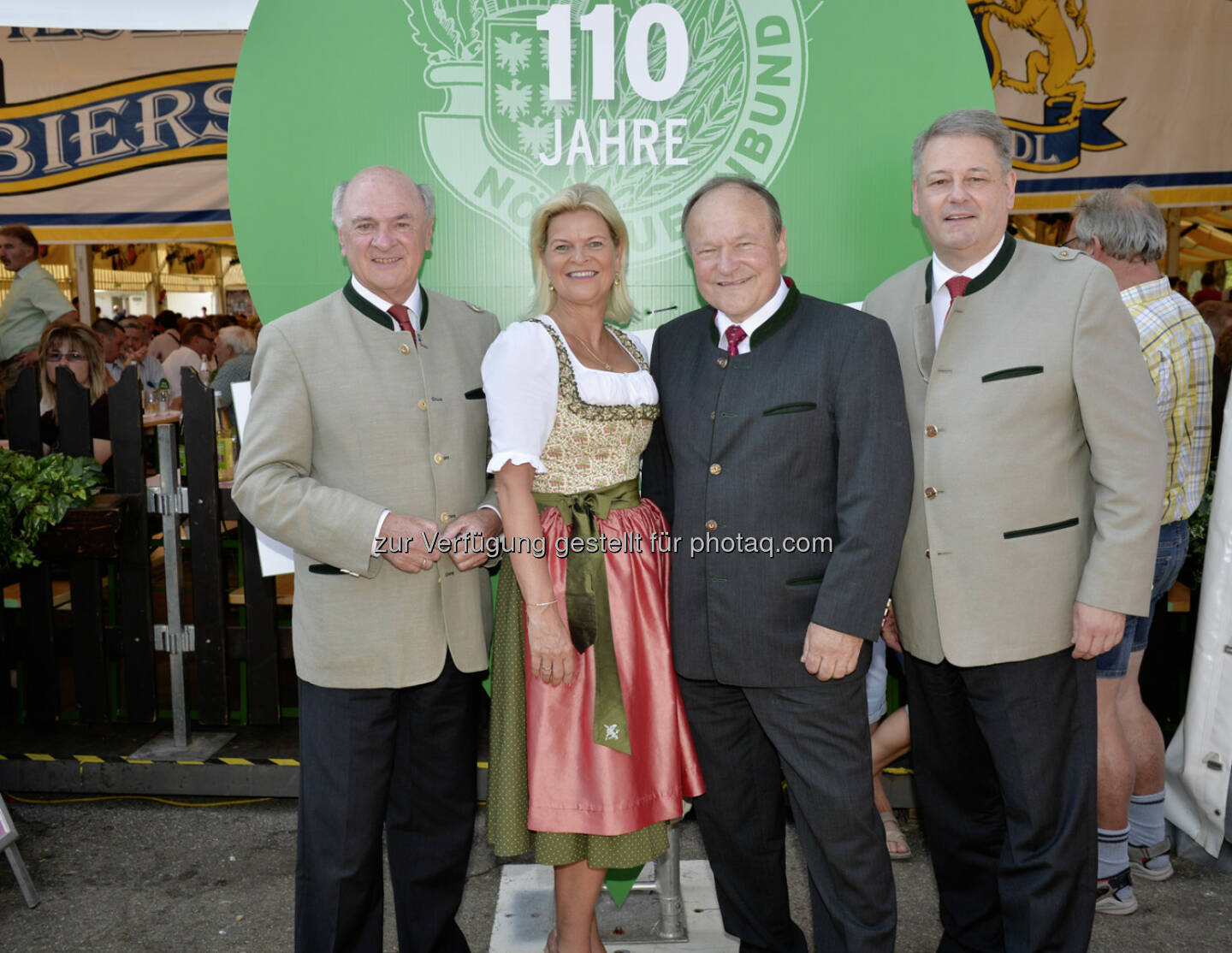 Erwin Pröll (LH NÖ), Klaudia Tanner (Direktorin), Hermann Schultes (NÖ Bauernbundobmann, LK-Österreich-Präsident), Andrä Rupprechter (Landwirtschaftsminister) : NÖ Bauernbund feiert 110 Jahre : Fotocredit: NÖ Bauernbund/ Erich Marschik