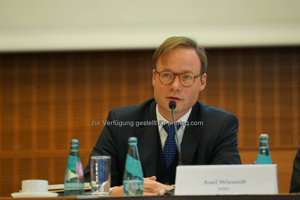 Axel Wieandt wird neues Beiratsmitglied bei der Forderungsbörse Debitos : Fotocredit: SAFE/HoF, © Aussender (05.07.2016) 