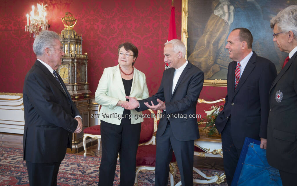 Empfang der Sozialorganisationen Caritas, Diakonie, Hilfswerk, Volkshilfe und Rotes Kreuz : Bundespräsident Heinz Fischer dankt Sozialorganisationen für ihr Engagement : Fotocredit: Carina Karlovits/HBF, © Aussender (06.07.2016) 