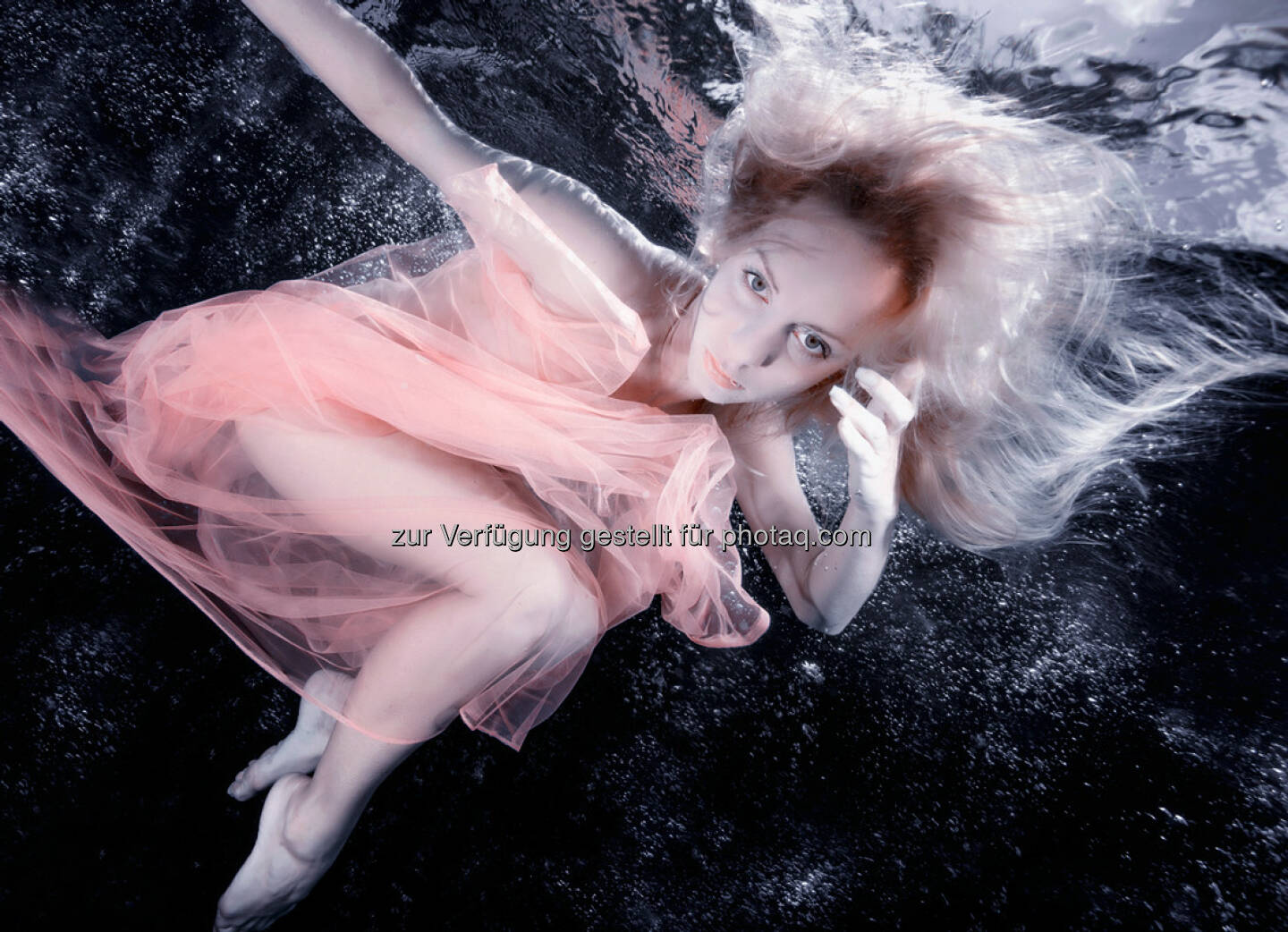 Julia Melcher unter Wasser http://www.underwaterphotography.at, http://www.juliamelcher.com ,  http://www.mapics.at 