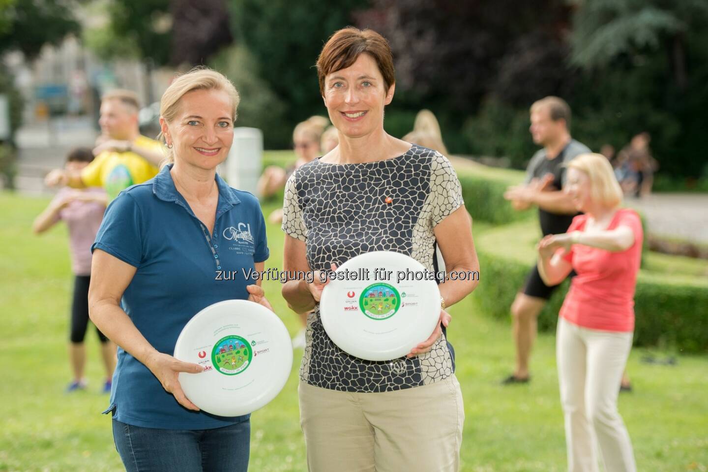 Ulrike Rabmer-Koller (Vorsitzende des Verbandsvorstandes im Hauptverband), Michaela Steinacker (Vizepräsidentin der Sportunion Österreich) : „Bewegt im Park“ - Eine Sommeraktion, die bewegt, gefällt – und gesund hält : Fotocredit: Hauptverband/APA-Fotoservice/Hörmandinger