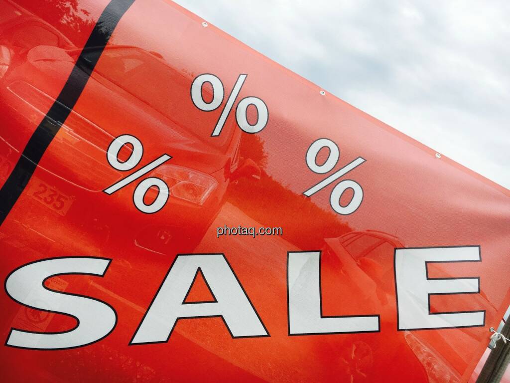Sale, Verkauf, Prozent, rot, Abverkauf, © Josef Chladek/photaq.com (25.07.2016) 
