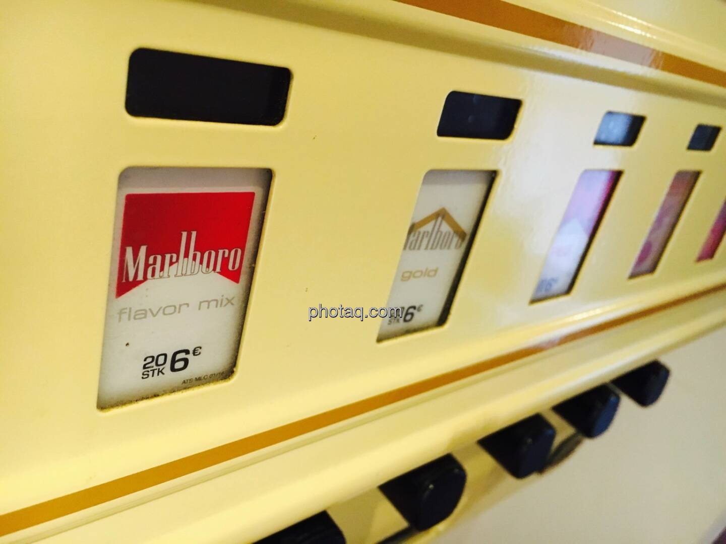 Zigaretten, Marlboro, Automat