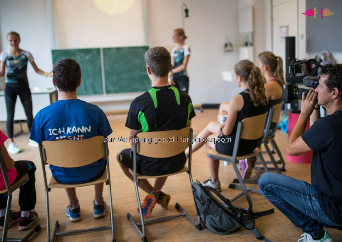 Hahnertwins, Unterricht, Schule, zuhören, aufmerksam, lernen, Seminar, Vortrag