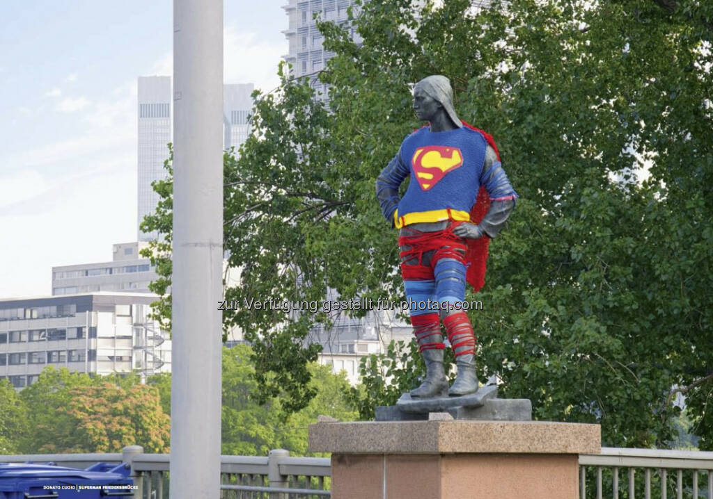 Der Superman aus dem Intercell-Geschäftsbericht 2012 (c) Intercell (23.04.2013) 