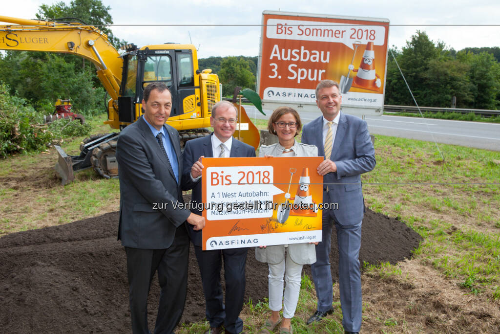 Josef Decker (Baudirektor NÖ), Alois Schedl (Asfinag Vorstand), Johanna Mikl-Leitner (LH-Stv. NÖ), Klaus Schierhackl (Asfinag Vorstand) : Letzte große Etappe für eine durchgängig dreispurige A 1: Baustart zwischen Matzleinsdorf und Pöchlarn : Fotocredit: Asfinag, © Aussendung (01.08.2016)