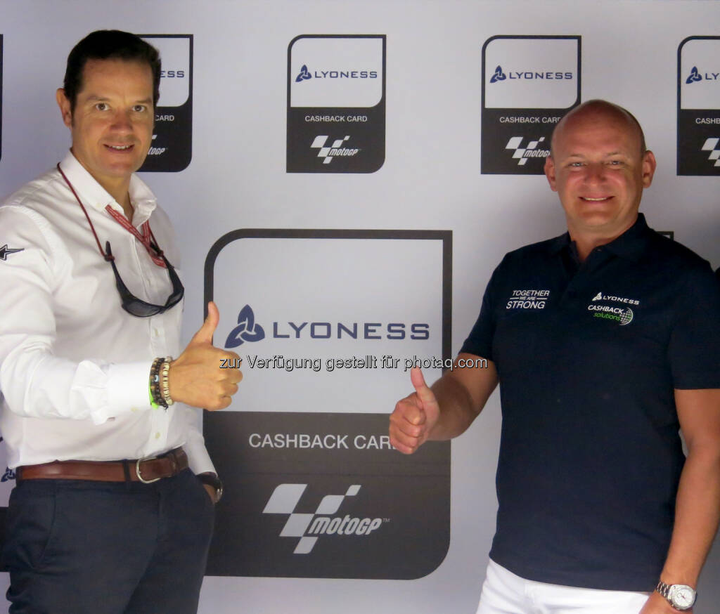 Pau Serracanta (Dorna Sports), Hubert Freidl (Lyoness) : Lyoness neuer Partner der MotoGP : Fotocredit: motogp.com, © Aussendung (01.08.2016) 