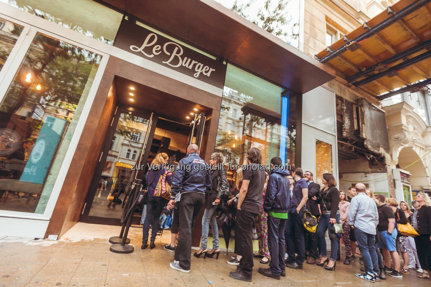 LeBurger-Opening : Ansturm auf neues Premium-Burger-Restaurant in Mariahilf : Fotocredit © Robin Consult/Lipiarski