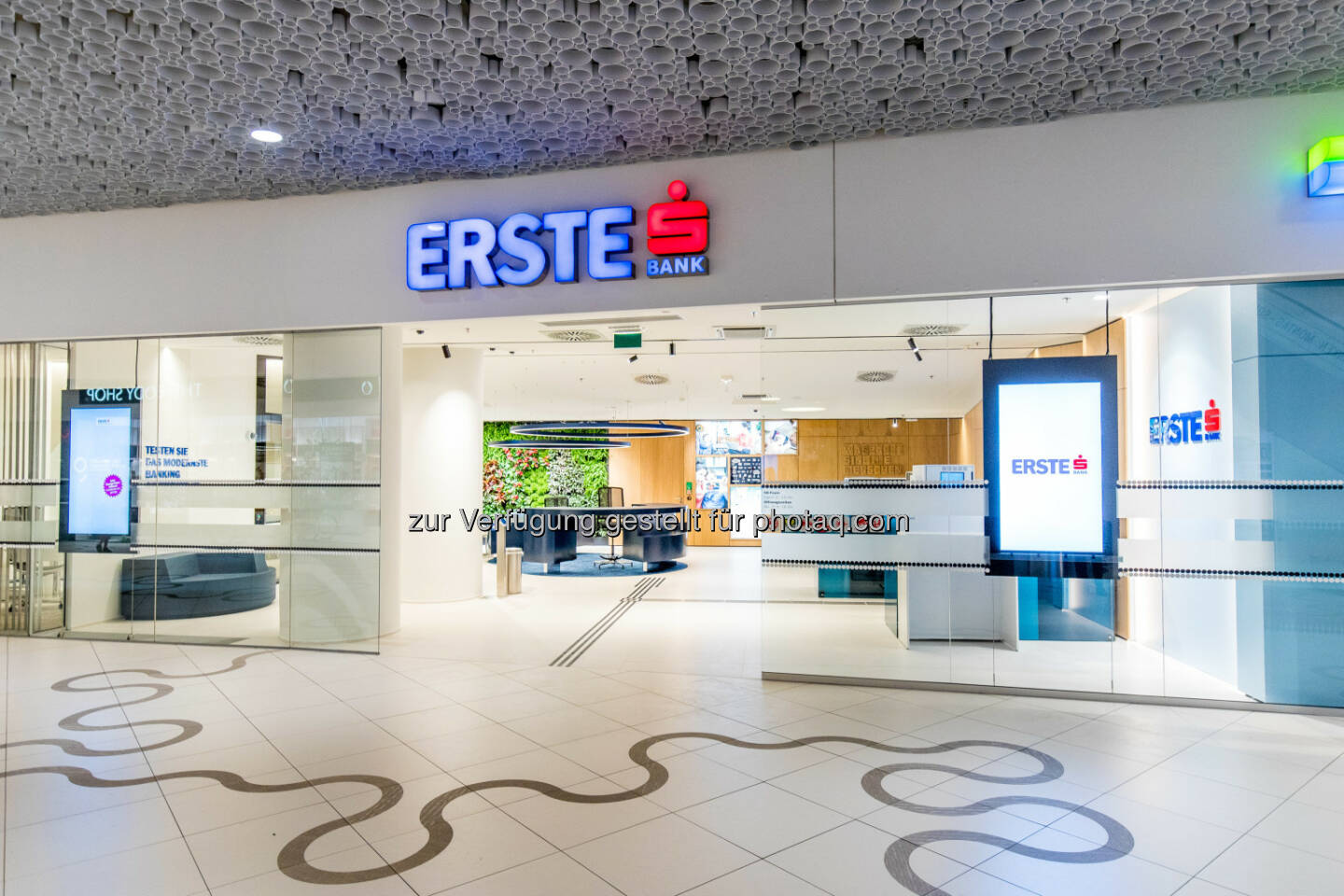 Erste Bank Filiale Wien Mitte The Mall heute eröffnet : Fotocredit © Erste Bank/Hinterramskogler