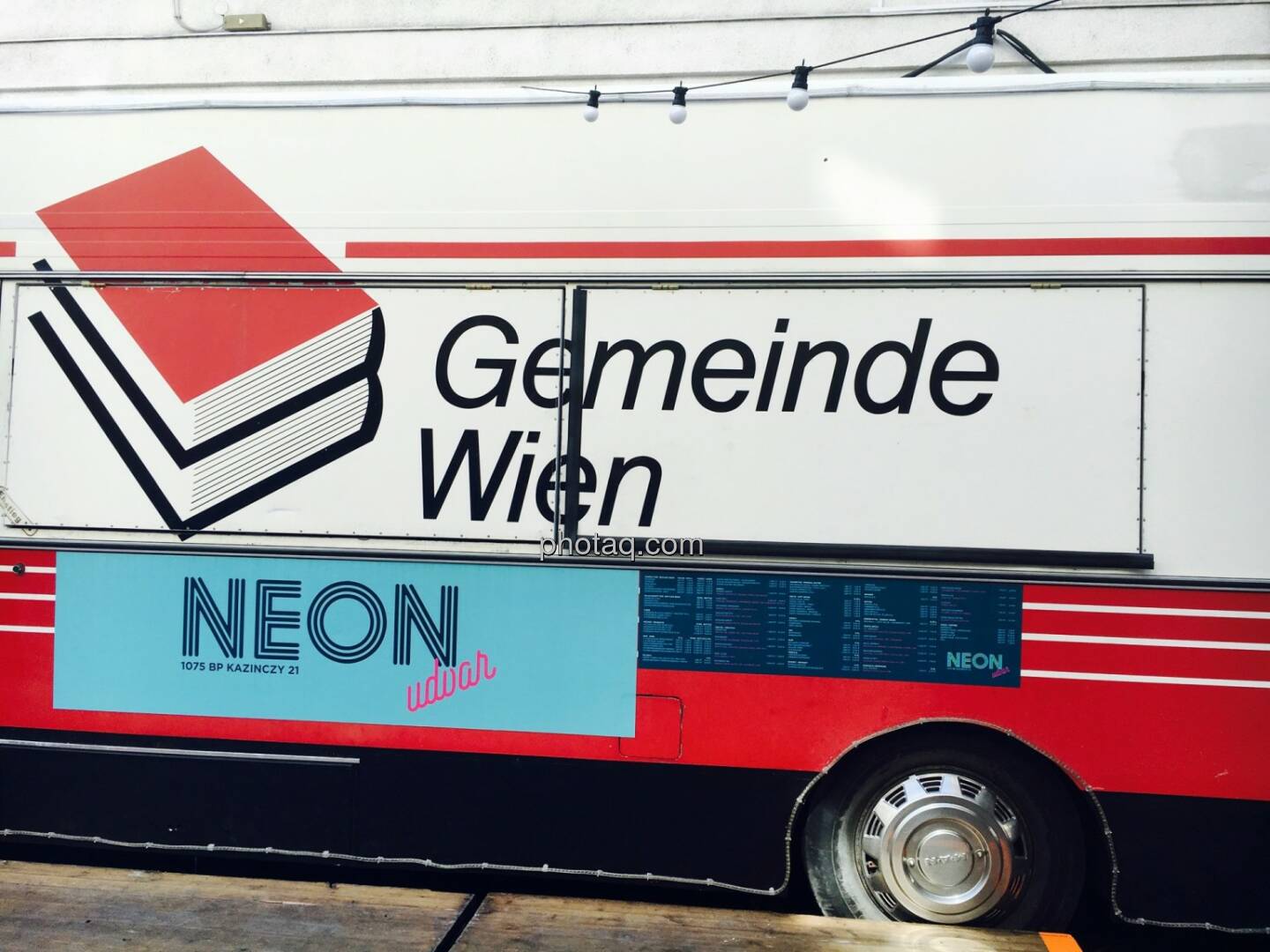 Gemeinde Wien, Neon