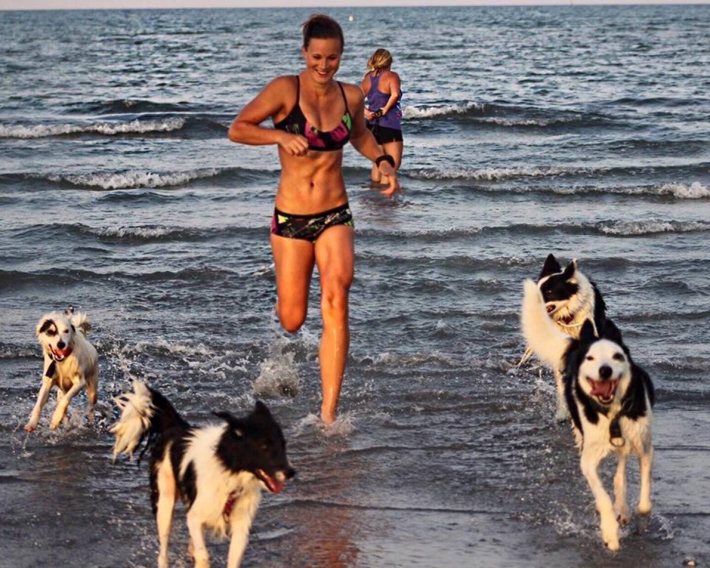 Tanja Stroschneider, laufen, Wasser, Hund